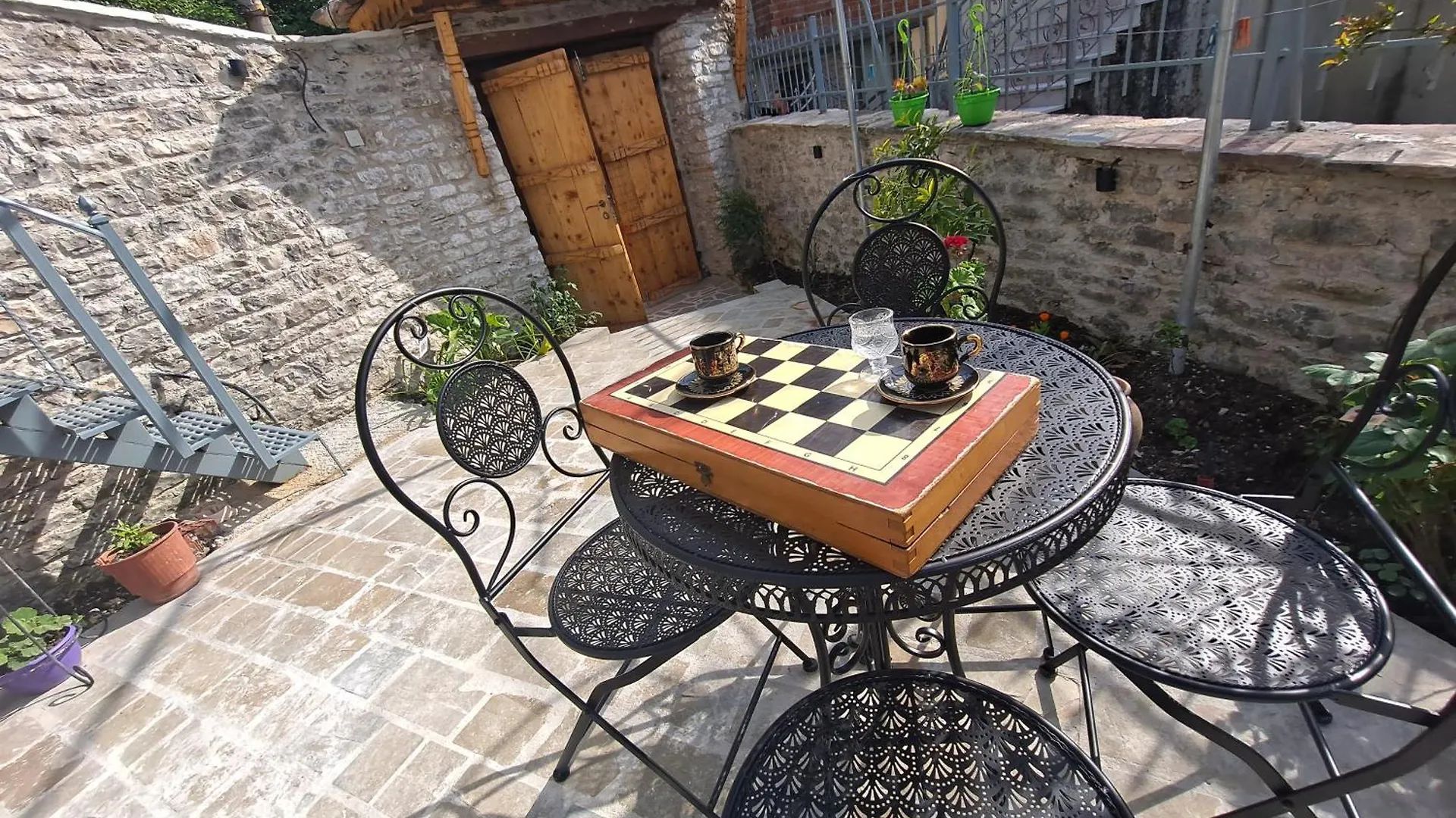 Guest house 